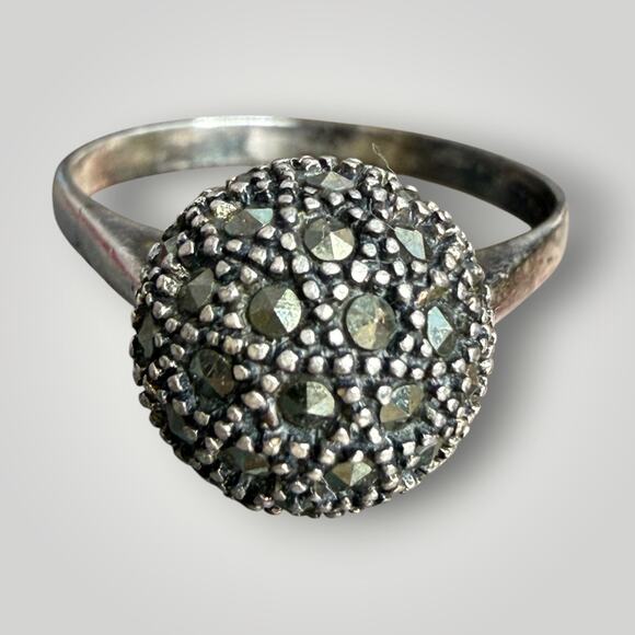 Sterling Jewelry - Vintage 925 Sterling Silver Marcasite Dome Ring sz 8,5